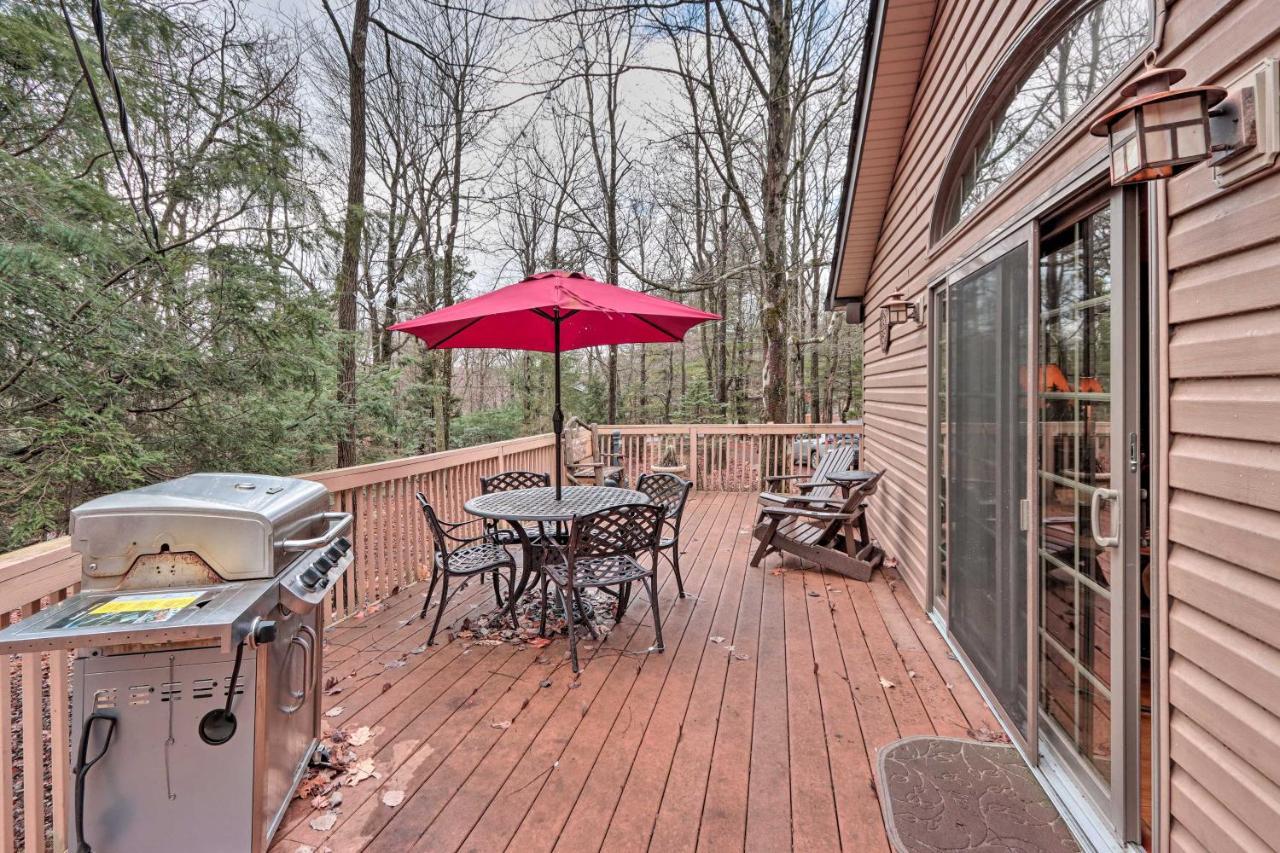 Poconos Home With Game Room Walk To Lake Harmony! Buitenkant foto