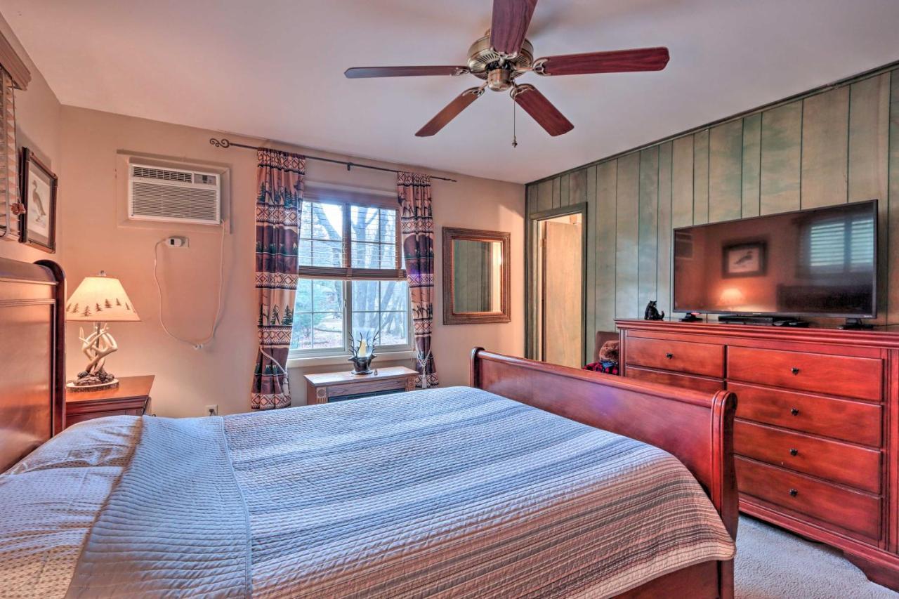 Poconos Home With Game Room Walk To Lake Harmony! Buitenkant foto